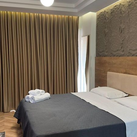 Your Apart Hotel Tirana Zewnętrze zdjęcie