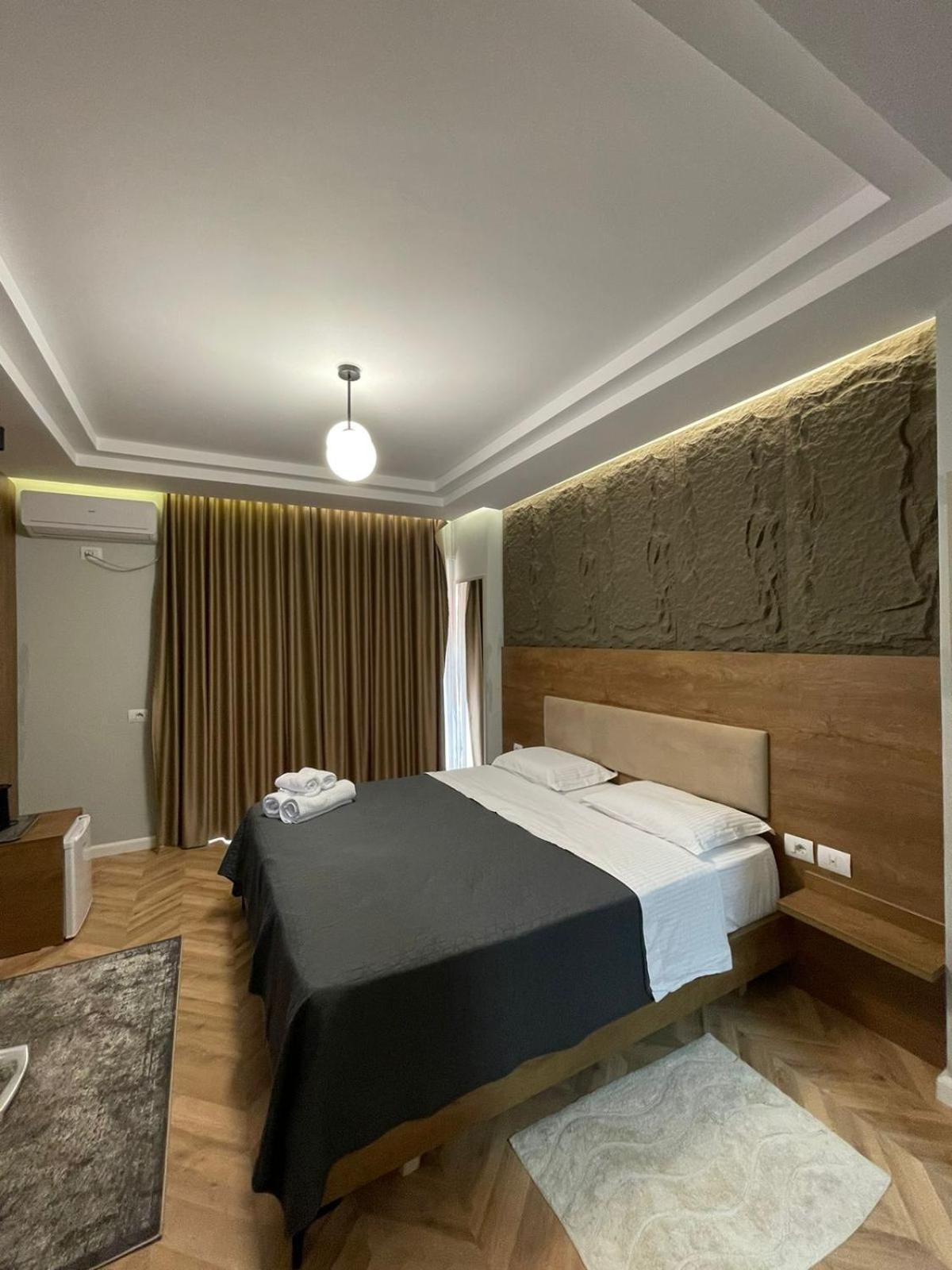 Your Apart Hotel Tirana Zewnętrze zdjęcie